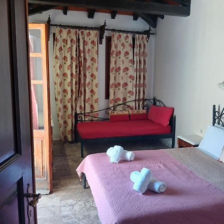 Hotel Villa Orsa Скиатос Экстерьер фото
