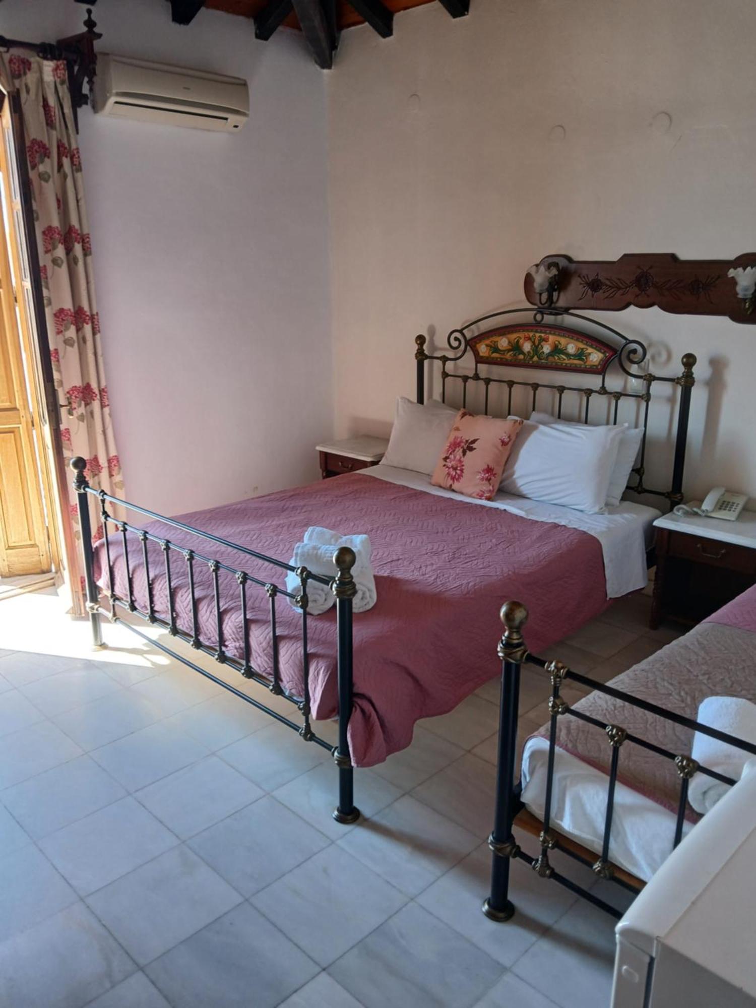 Hotel Villa Orsa Скиатос Экстерьер фото