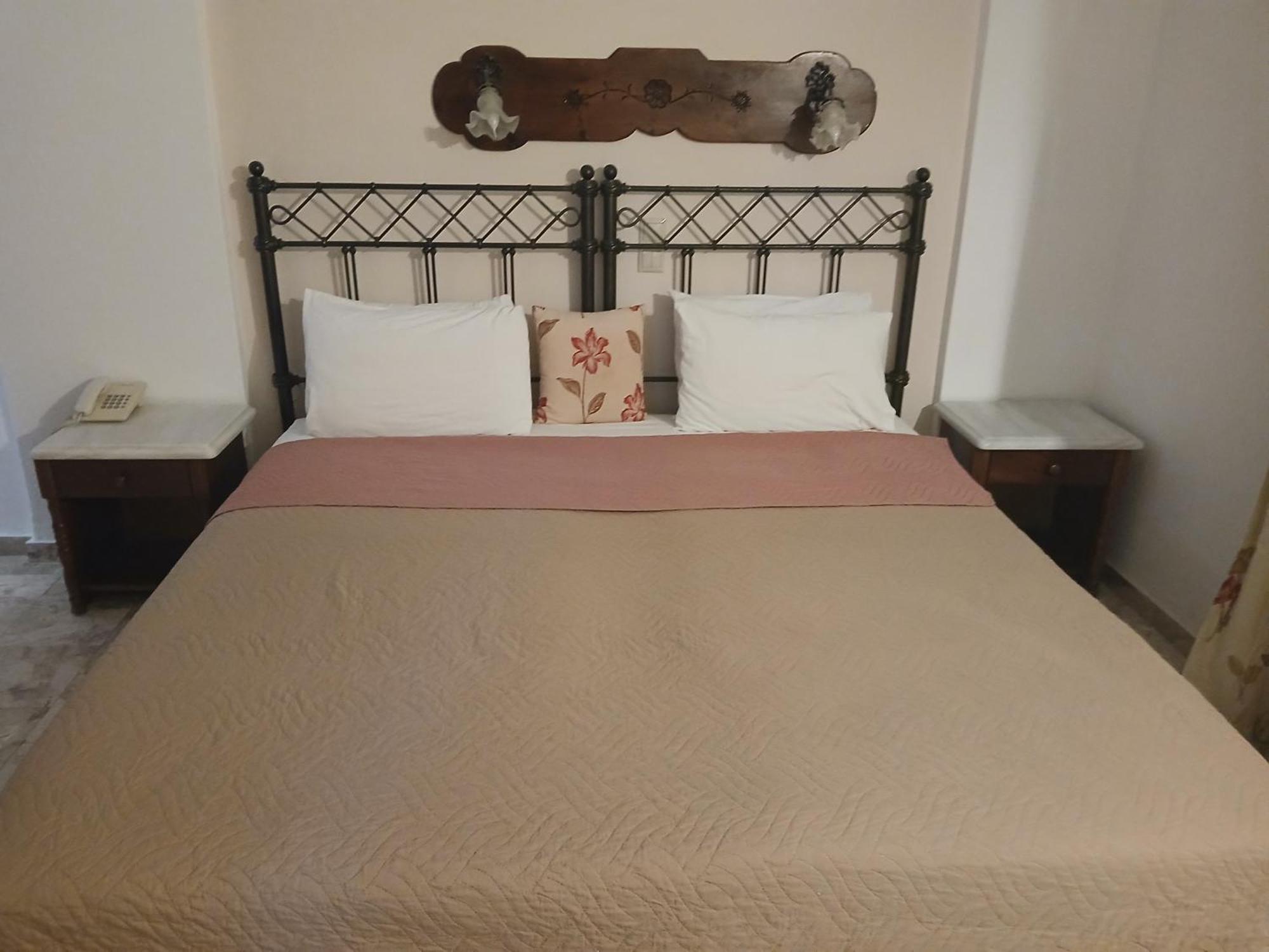 Hotel Villa Orsa Скиатос Экстерьер фото